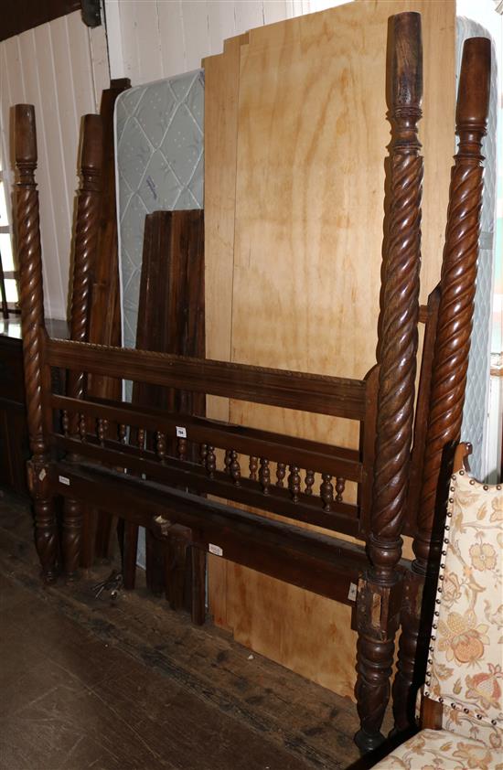 Indonesian hardwood four posted bedstead(-)